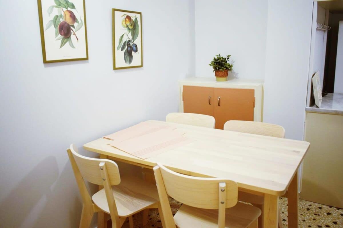 Stylish Apt In The Historic Heart Of The City เอเธนส์ ภายนอก รูปภาพ