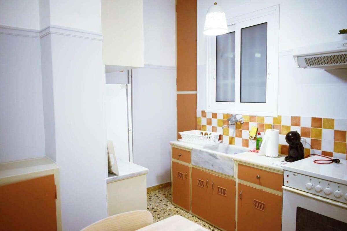 Stylish Apt In The Historic Heart Of The City เอเธนส์ ภายนอก รูปภาพ